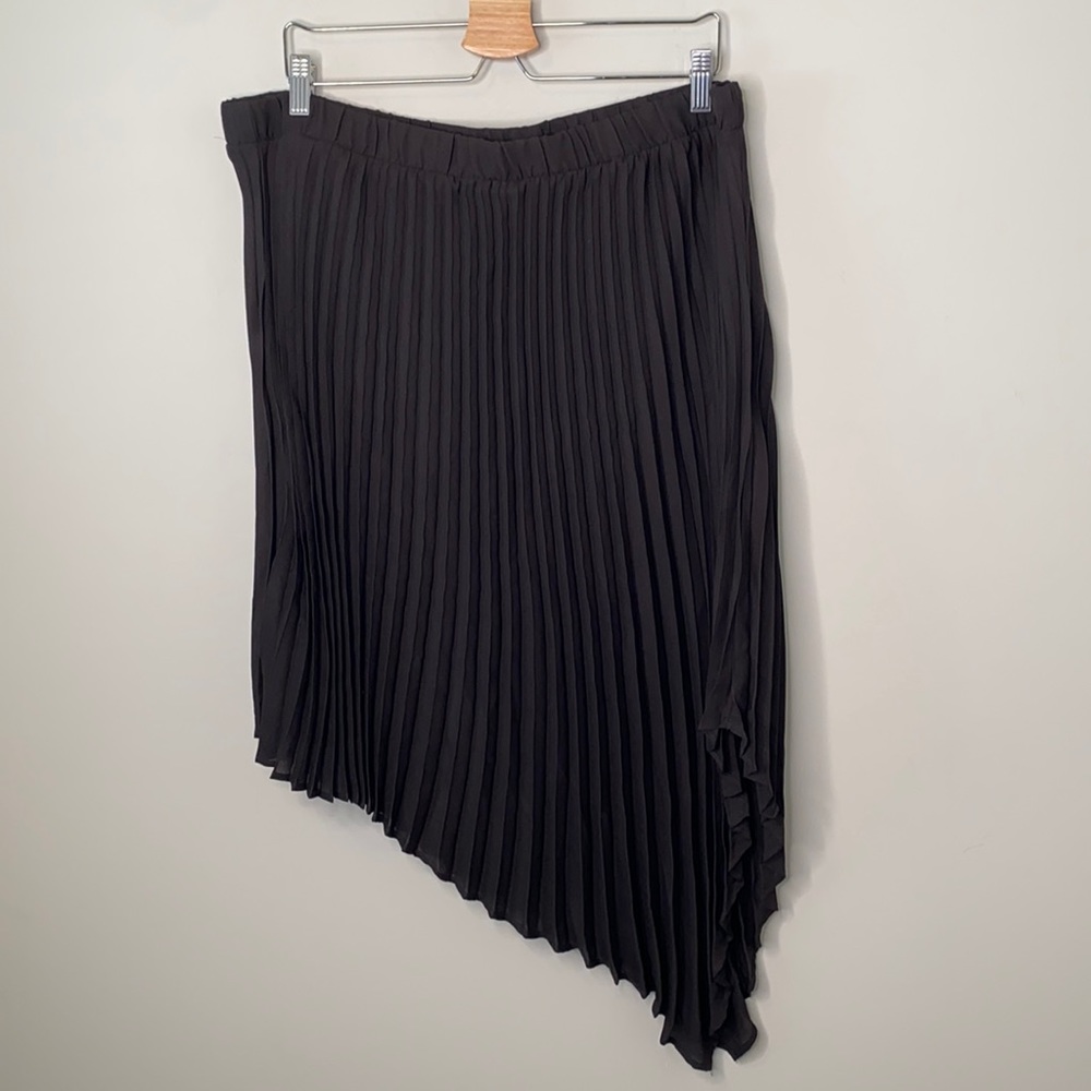 Michel Studio Lined Asymmetrical Pleated Skirt